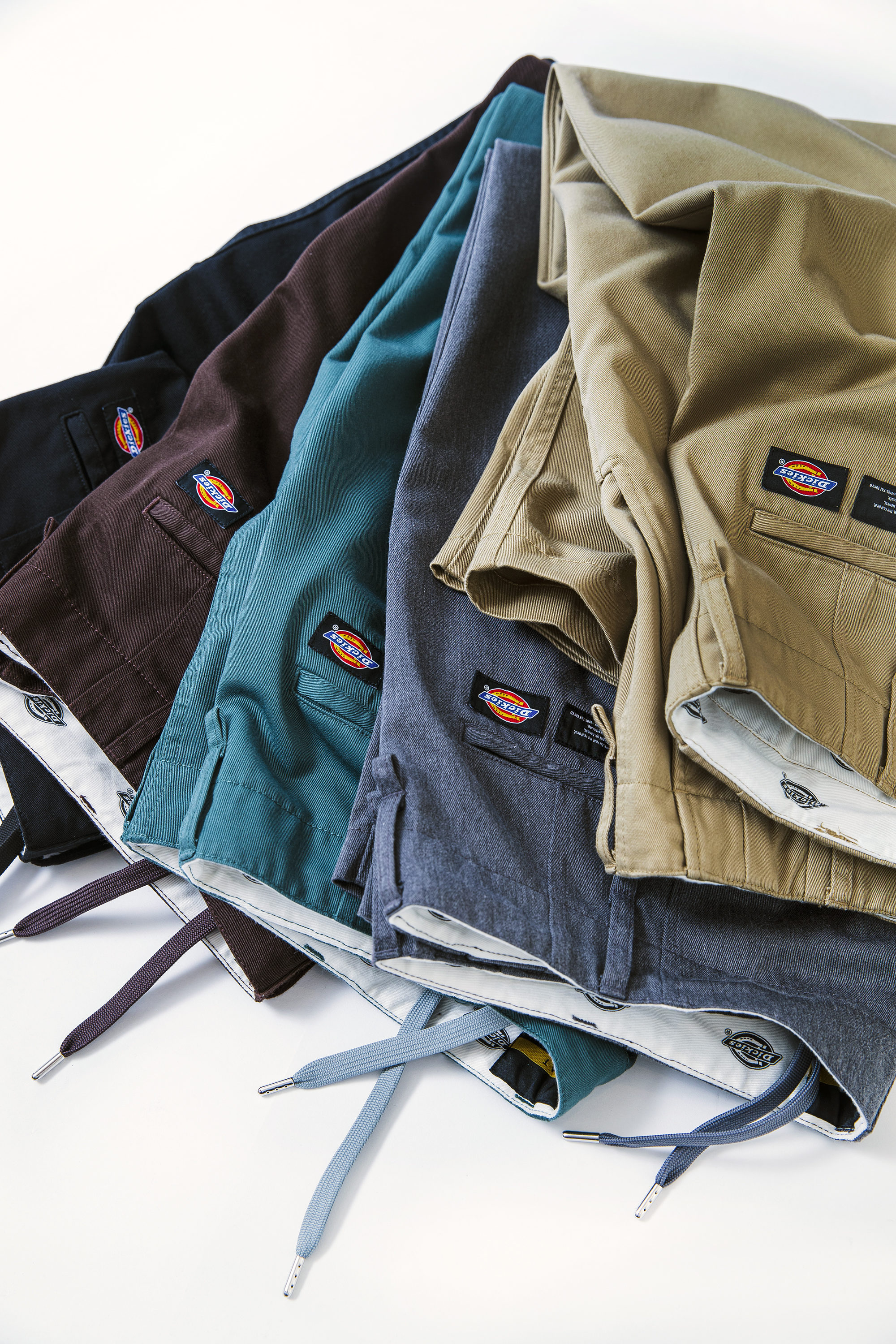 Dickies F.A.T. チノパン オリーブ色 Dickies F.A.T. チノパン オリーブ色